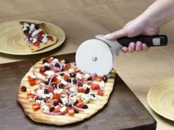 Weber Pizzasnijder -Kampeer Speciaal Winkel 370233 370233 images other weber pizzasnijder 2 ecommerce