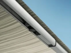 Thule Omnistor 1200 Ligger Rechts 300-325 -Kampeer Speciaal Winkel 377201 377201 images other thuleomnistor1200 buckle1 2 ecommerce 3