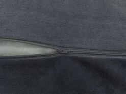 Madison Medium Lounge Velours Grey Hondenkussen -Kampeer Speciaal Winkel madison 100x68 velvet grey hondenkussen 3 ecommerce 1702