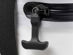 Rebel Outdoor Compact 14 Koelbox -Kampeer Speciaal Winkel rebel outdoor koeltas detail 1 ecommerce